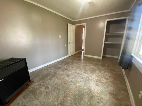 70-810 56 Street, Edson, AB 