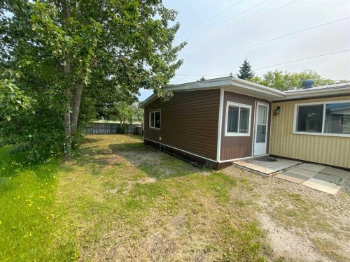 70-810 56 Street, Edson, AB 