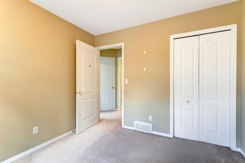 3-823 Wilson Way, Canmore, AB 
