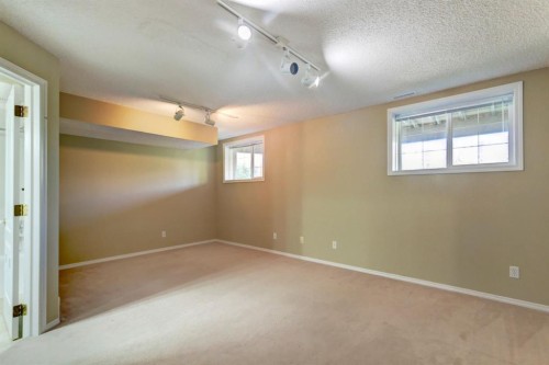 3-823 Wilson Way, Canmore, AB 