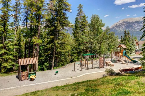 3-823 Wilson Way, Canmore, AB 