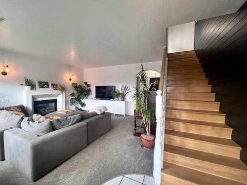 129 Huisman Crescent, Hinton, AB 