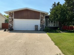 38 KIMZEY Crossing Whitecourt, AB T7S 1G1