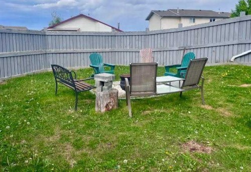 132 Maurer Drive, Hinton, AB 