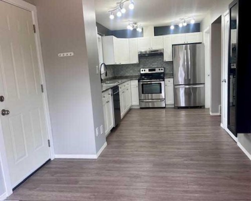 132 Maurer Drive, Hinton, AB 