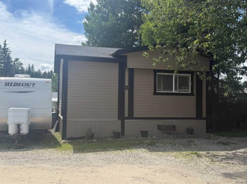 107-810 56, Edson, AB 