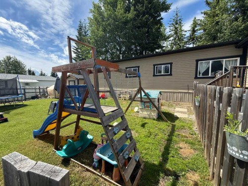 107-810 56, Edson, AB 