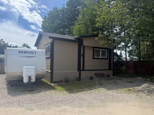 107-810 56, Edson, AB 