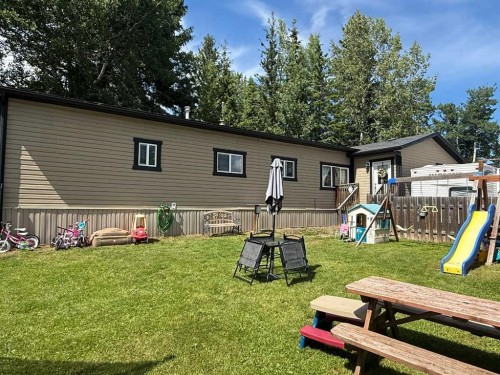 107-810 56, Edson, AB 