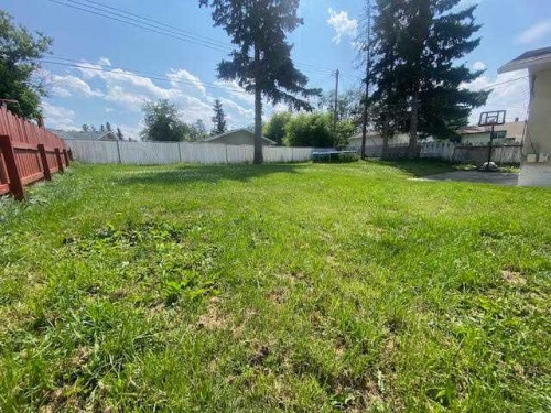 123 Bliss Avenue, Hinton, AB 