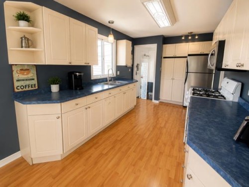 123 Bliss Avenue, Hinton, AB 