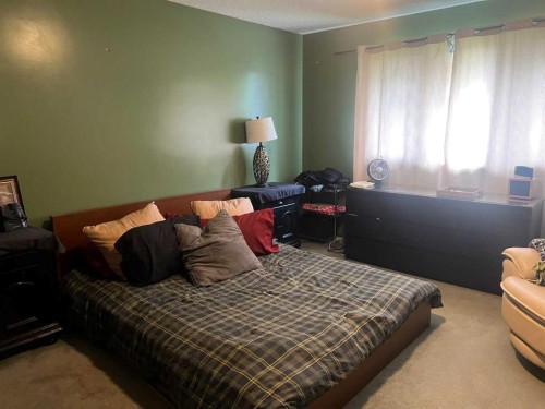 806 7 A Street, Fox Creek, AB 