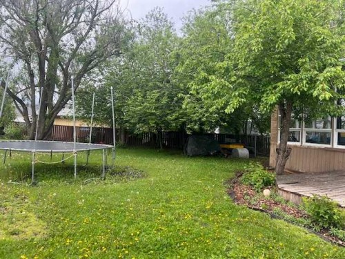 806 7 A Street, Fox Creek, AB 
