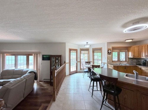 5245 16 Avenue, Edson, AB 