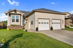 6 Park Circle  Whitecourt, AB T7S 1H9