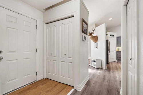 6 Park Circle, Whitecourt, AB - Indoor Photo Showing Other Room