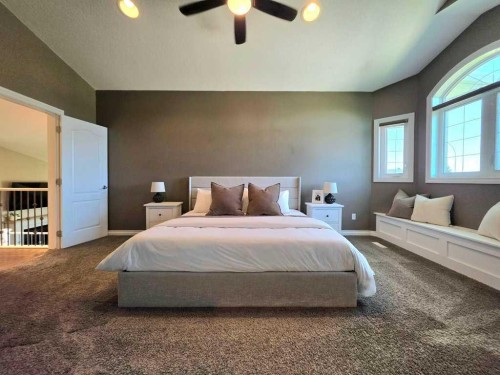 409 13 Street Se, Slave Lake, AB - Indoor Photo Showing Bedroom