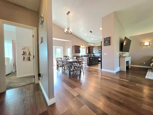 409 13 Street Se, Slave Lake, AB - Indoor