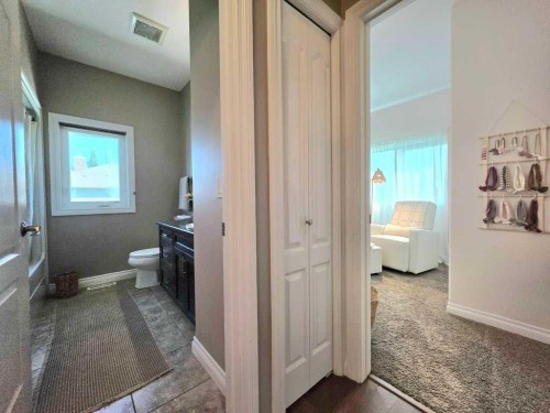 409 13 Street Se, Slave Lake, AB - Indoor