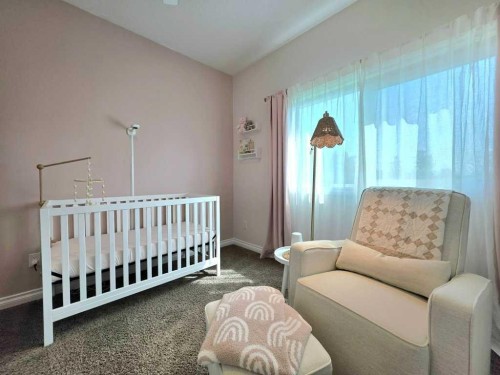409 13 Street Se, Slave Lake, AB - Indoor Photo Showing Bedroom