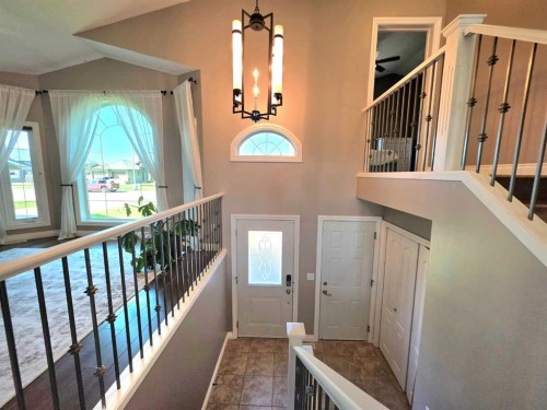 409 13 Street Se, Slave Lake, AB - Indoor Photo Showing Other Room