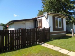 32-812 6th Avenue SWSlave Lake, AB T0G 2A4