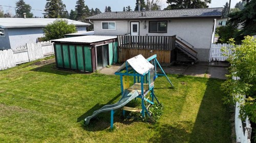 4346 9Th Avenue, Edson, AB - Outdoor
