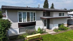 4346 9th Avenue Edson, AB T7E 1B4