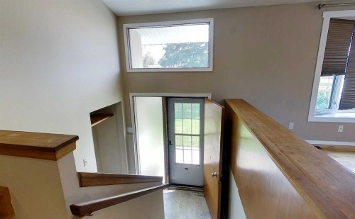4346 9Th Avenue, Edson, AB - Indoor Photo Showing Other Room