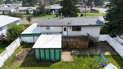4346 9Th Avenue, Edson, AB - Outdoor