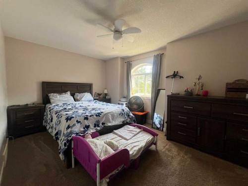 4-6615 5 Avenue, Edson, AB - Indoor Photo Showing Bedroom