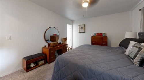 27 Patterson Place, Whitecourt, AB - Indoor Photo Showing Bedroom