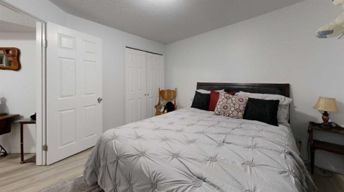 27 Patterson Place, Whitecourt, AB - Indoor Photo Showing Bedroom