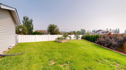 27 Patterson Place, Whitecourt, AB - Outdoor