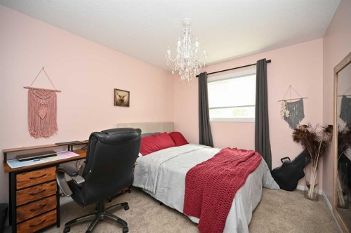 5404 Aspen Lane, Athabasca, AB - Indoor Photo Showing Bedroom