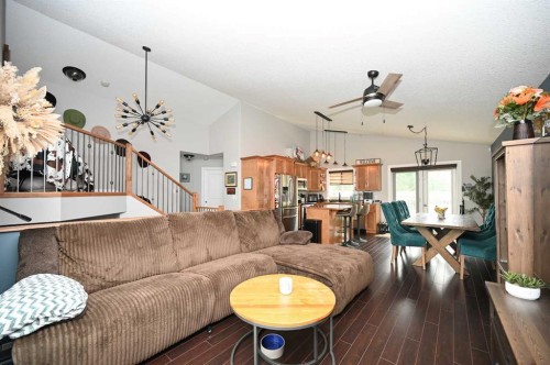 5404 Aspen Lane, Athabasca, AB - Indoor Photo Showing Living Room