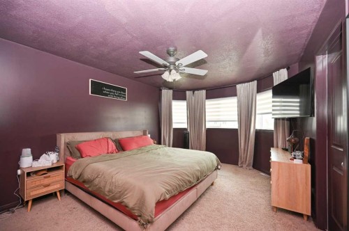 5404 Aspen Lane, Athabasca, AB - Indoor Photo Showing Bedroom