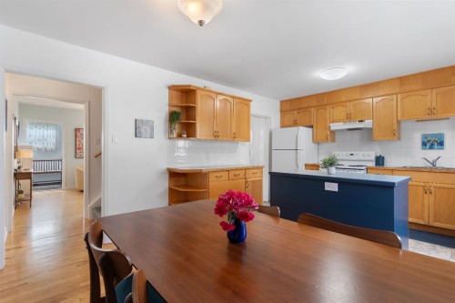 36 Poplar Crescent, Springbrook, AB - Indoor