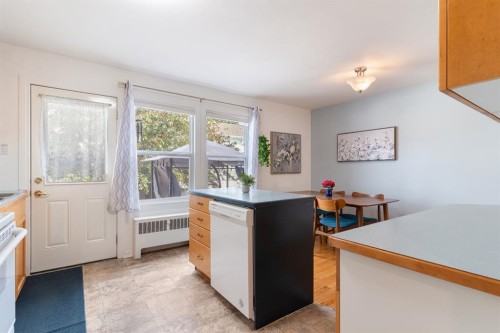 36 Poplar Crescent, Springbrook, AB - Indoor
