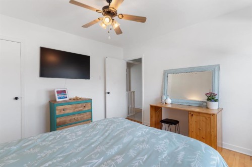 36 Poplar Crescent, Springbrook, AB - Indoor Photo Showing Bedroom