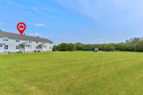 36 Poplar Crescent, Springbrook, AB - Outdoor