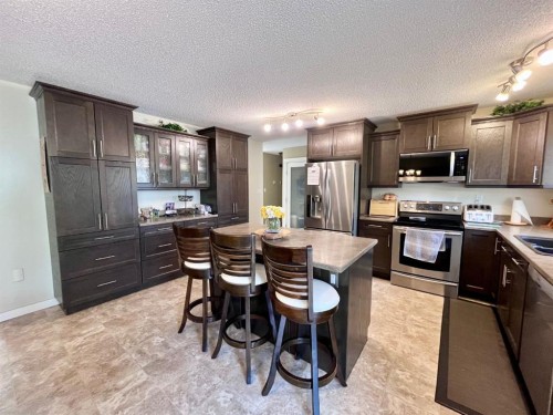 165 Mcpherson Drive, Hinton, AB - Indoor Photo Showing Kitchen With Double Sink