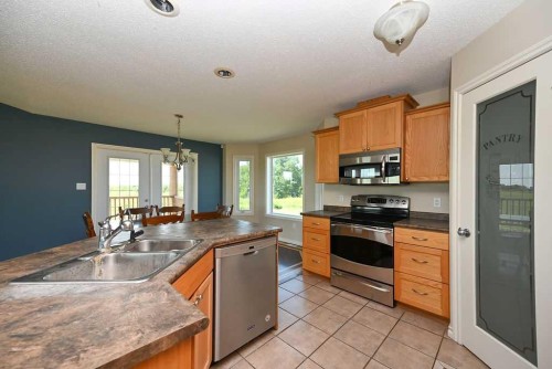 61016 Range Road 222, Rural Thorhild County, AB - Indoor Photo Showing Kitchen With Double Sink