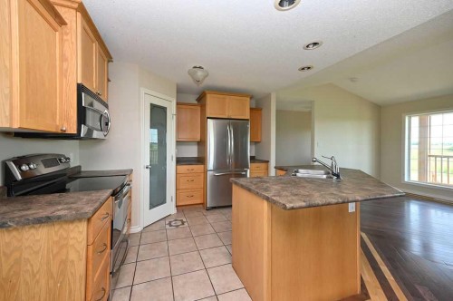 61016 Range Road 222, Rural Thorhild County, AB - Indoor Photo Showing Kitchen With Double Sink