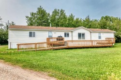 11 3 Street  Gadsby, AB T0C 1K0