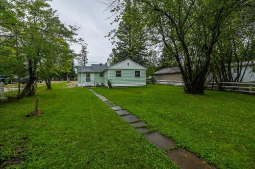 1510 63 Street, Edson, AB - Outdoor