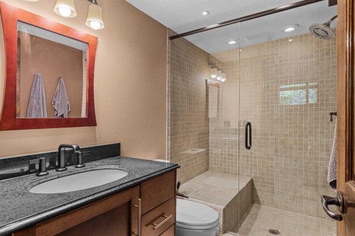 202-108 Armstrong Place, Canmore, AB - Indoor Photo Showing Bathroom