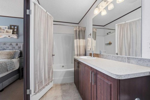 34 Gunderson Drive, Whitecourt, AB - Indoor Photo Showing Bathroom