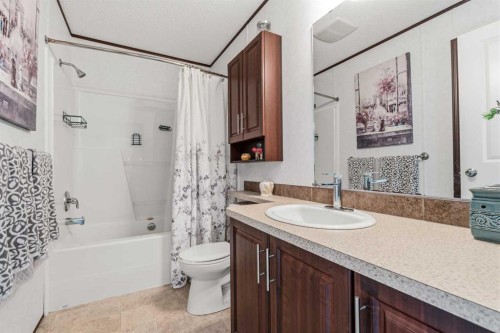 34 Gunderson Drive, Whitecourt, AB - Indoor Photo Showing Bathroom
