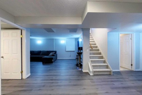 1402 Edson Drive, Edson, AB - Indoor Photo Showing Other Room